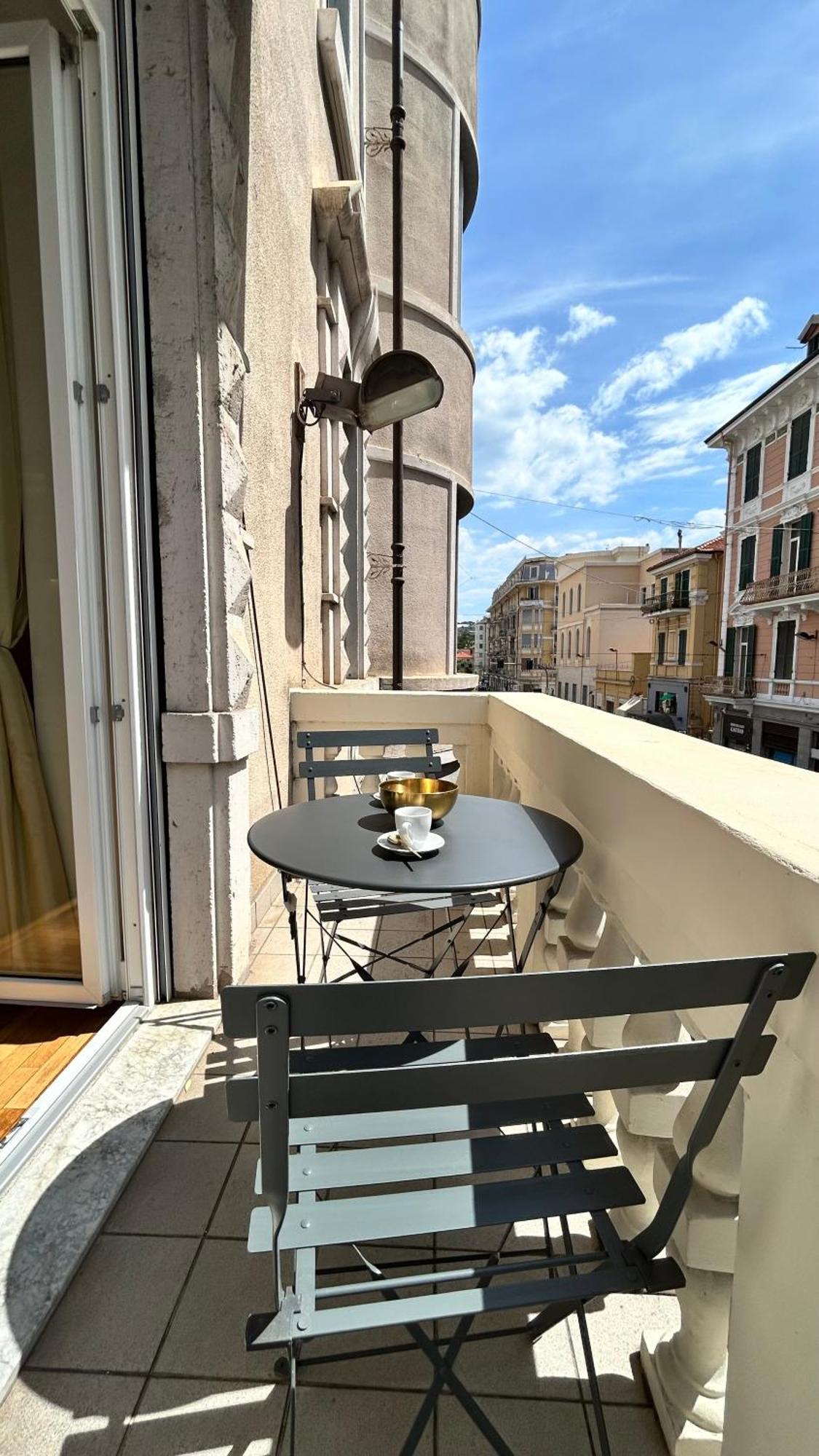 Da Mariella Case Vacanze - Roma 149 San Remo Kültér fotó